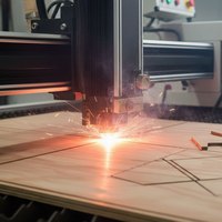 Раскрой листового материала - акрил, фанера, полистирол, картон, ПЭТ, и других листовых материалов.